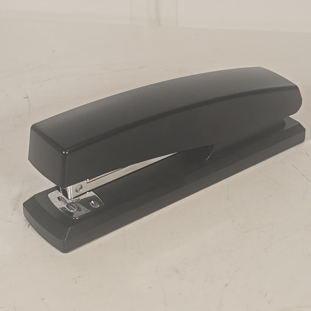Full Strip Desktop Stapler